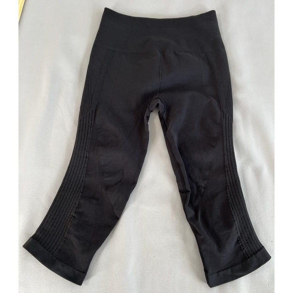 Lululemon Womens Size 6 Zone In Compression Crop Yoga Tights Black Training Gym